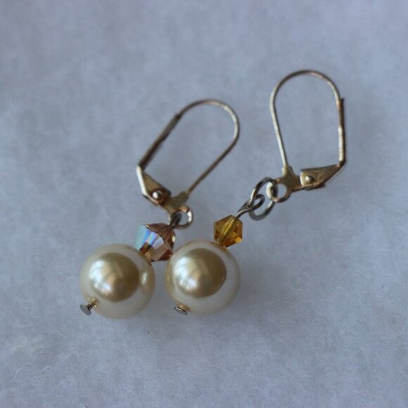 Pearl style cream and yellow handmade earrings for pierced ears - Picture 1 of 4